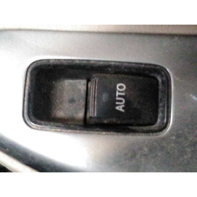 Recambio de mando elevalunas trasero derecho para toyota land cruiser (j12) 3.0 d4-d vxl referencia OEM IAM   