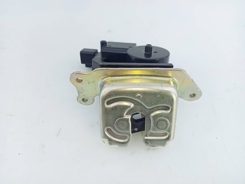 Recambio de cerradura maletero / porton para suzuki swift (az) gle referencia OEM IAM   E2-A3-55-2