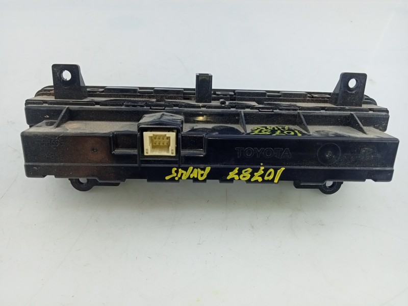 Recambio de mando climatizador para toyota auris touring sports (e18) hybrid active business plus referencia OEM IAM 5590002C60 