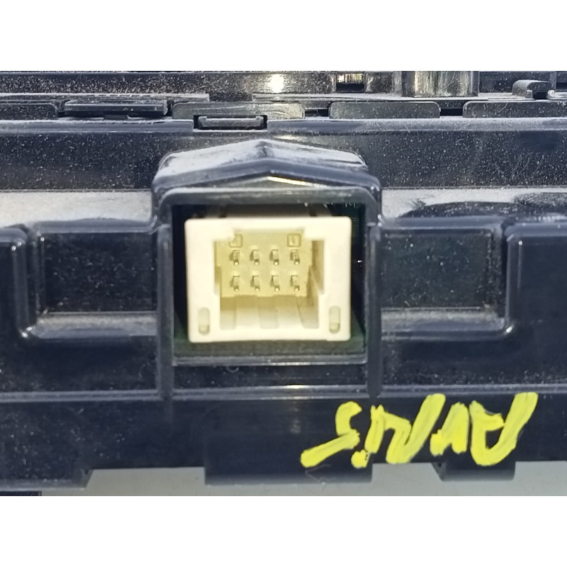 Recambio de mando climatizador para toyota auris touring sports (e18) hybrid active business plus referencia OEM IAM 5590002C60 
