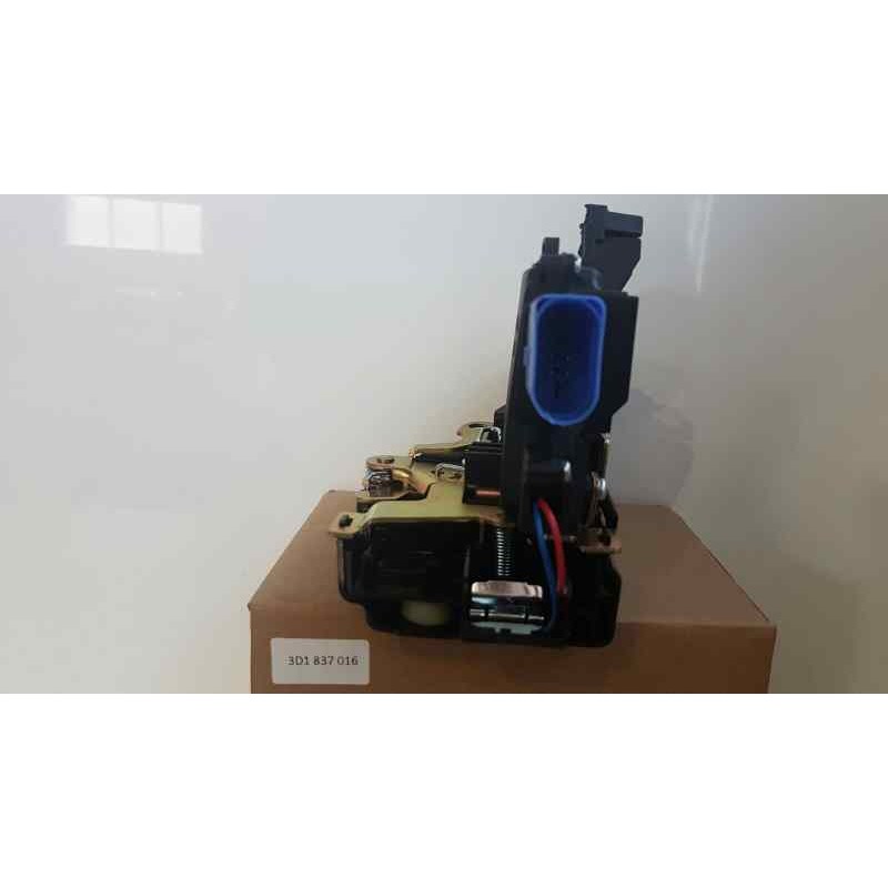 Recambio de cerradura puerta delantera derecha para universal cerradura delantera derecha vw-seat-skoda referencia OEM IAM 3D183