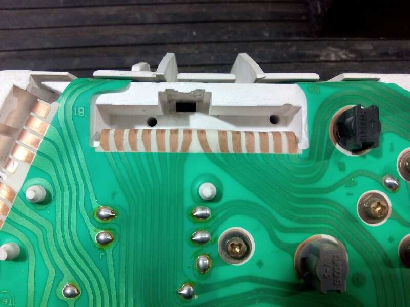 Recambio de cuadro instrumentos para mitsubishi carisma berina 5 (da0) 1600 glx referencia OEM IAM 312902  