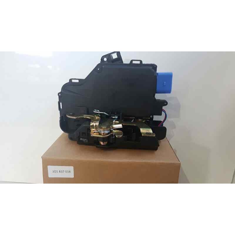 Recambio de cerradura puerta delantera derecha para universal cerradura delantera derecha vw-seat-skoda referencia OEM IAM 3D183
