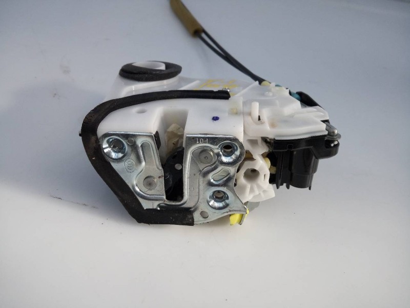 Recambio de cerradura puerta trasera izquierda para suzuki swift (az) gle referencia OEM IAM   E2-A3-50-2