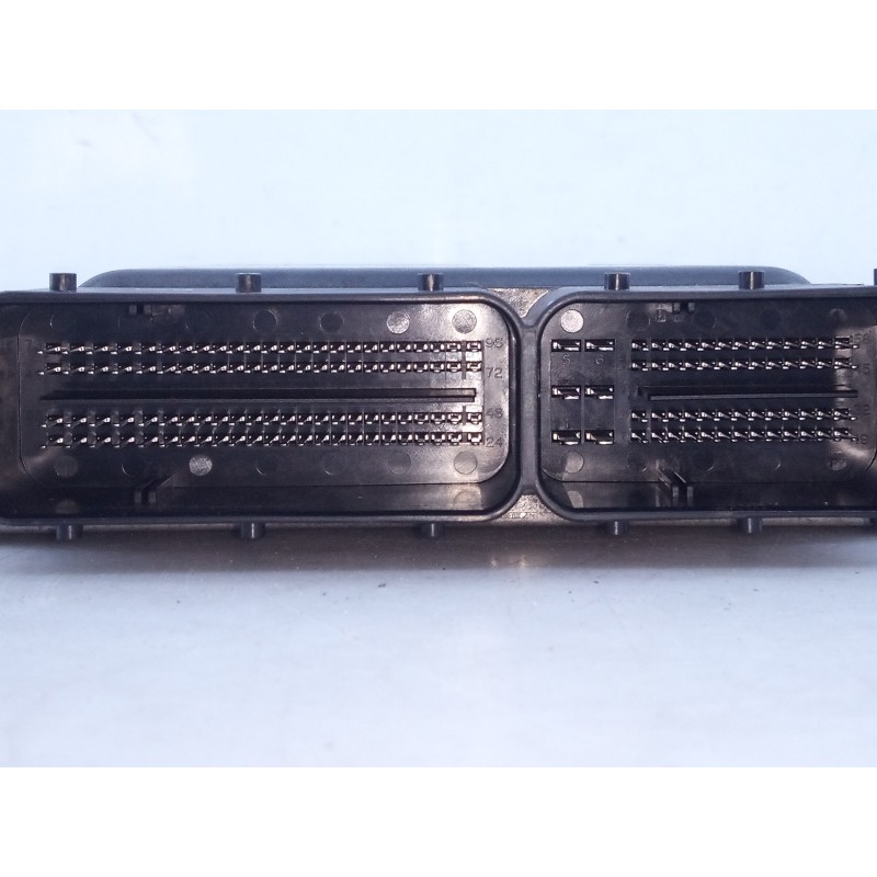 Recambio de centralita motor uce para subaru legacy kombi/outback b14 outback executive referencia OEM IAM 22611AU270 2757000992