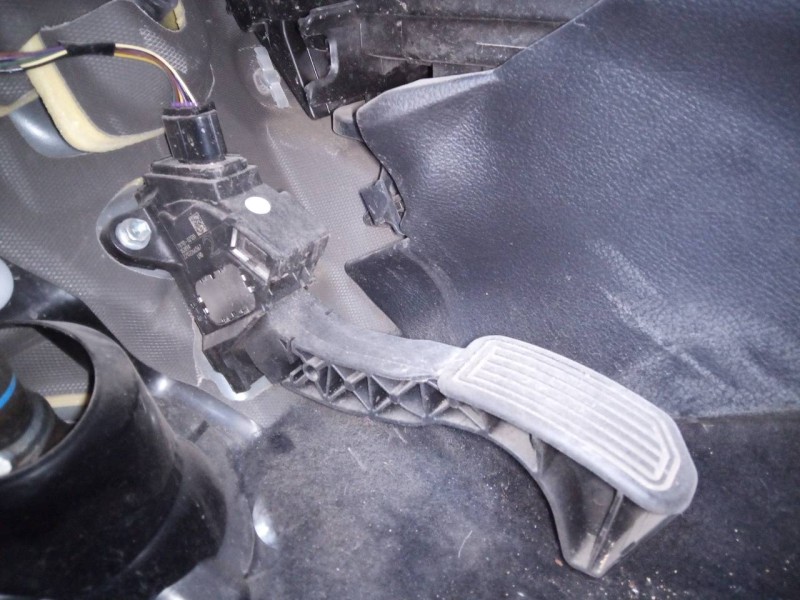 Recambio de pedal acelerador para toyota auris touring sports (e18) hybrid active business plus referencia OEM IAM 7811002120  