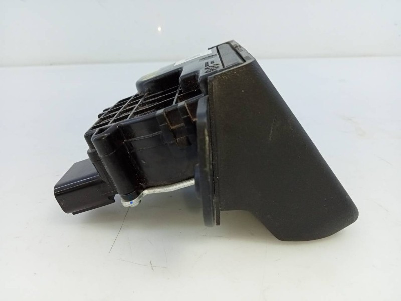 Recambio de cerradura maletero / porton para kia sportage drive 2wd referencia OEM IAM   E2-B5-55-1