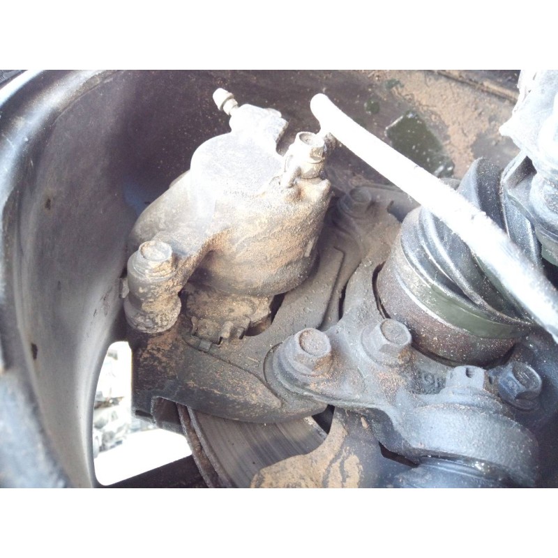 Recambio de pinza freno delantera derecha para toyota auris touring sports (e18) hybrid active business plus referencia OEM IAM 