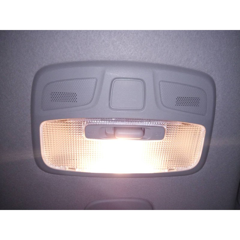 Recambio de luz interior para suzuki swift (az) gle referencia OEM IAM   