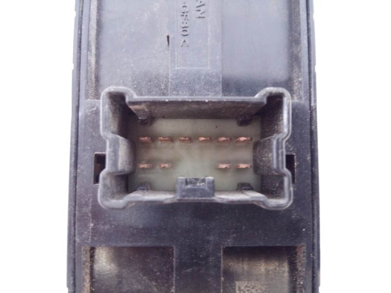 Recambio de mando elevalunas delantero izquierdo para nissan qashqai (j11) tekna referencia OEM IAM   E3-B4-27-2