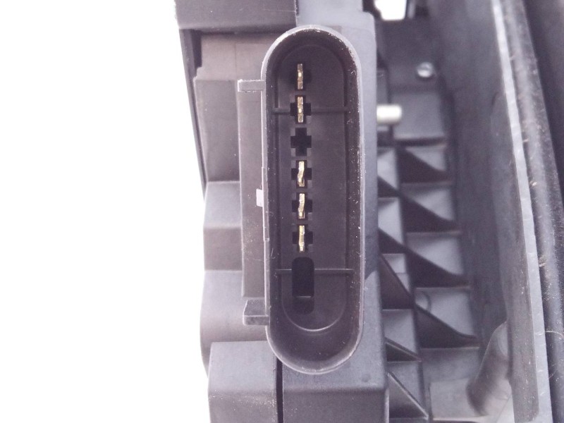 Recambio de cerradura puerta delantera izquierda para ford kuga (cbs) trend+ referencia OEM IAM BM5AA21813AH  E2-B3-53-2