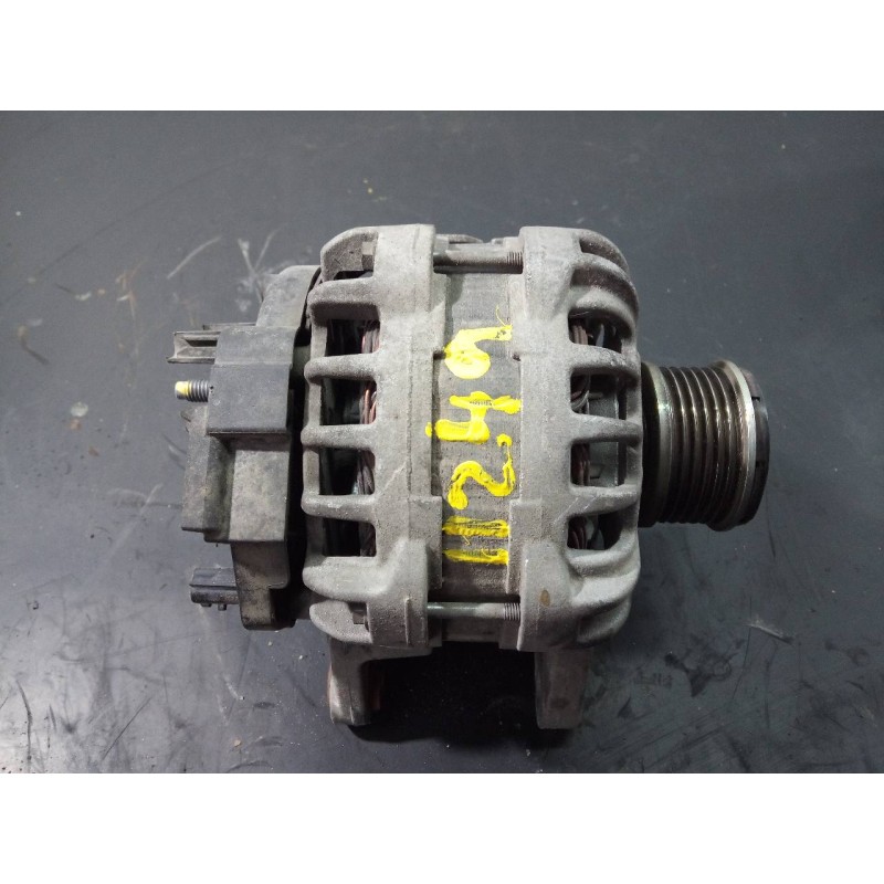 Recambio de alternador para dacia sandero stepway referencia OEM IAM 231005933R F000BL07G6 P3-B5-8-3