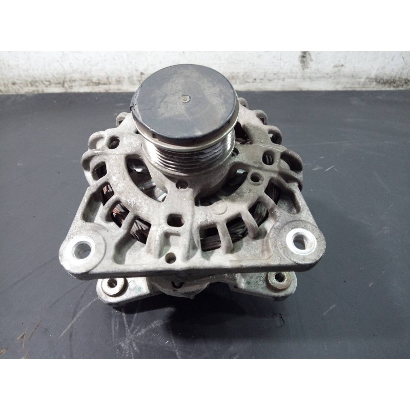 Recambio de alternador para dacia sandero stepway referencia OEM IAM 231005933R F000BL07G6 P3-B5-8-3