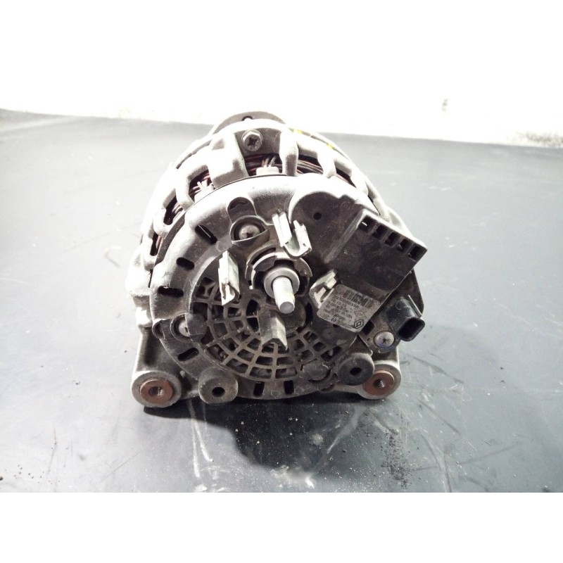 Recambio de alternador para dacia sandero stepway referencia OEM IAM 231005933R F000BL07G6 P3-B5-8-3