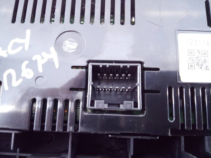 Recambio de mando climatizador para subaru legacy kombi/outback b14 outback executive referencia OEM IAM 72311AJ030  E3-B6-27-1