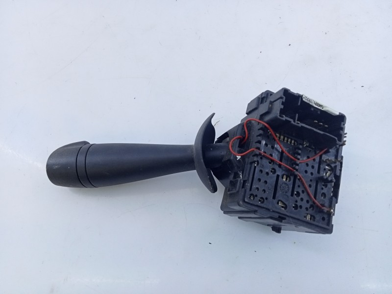 Recambio de mando limpia para dacia sandero stepway referencia OEM IAM 255871453R  E2-A1-45-1