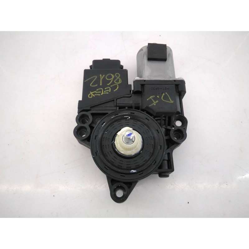 Recambio de motor elevalunas delantero izquierdo para kia cee´d drive referencia OEM IAM 82450A2010  E2-B5-8-2