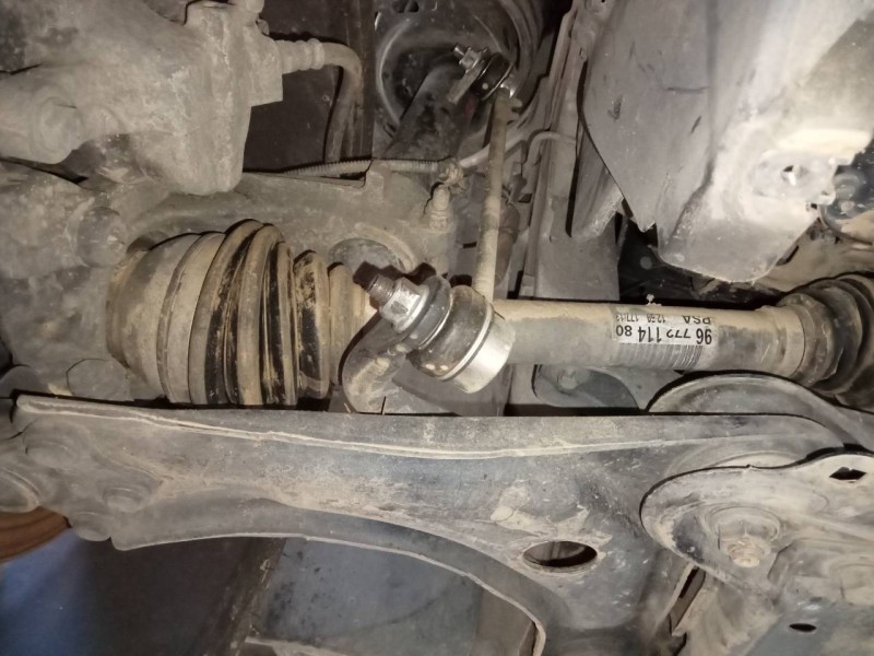 Recambio de transmision delantera derecha para peugeot 2008 (--.2013) allure referencia OEM IAM 9672211480  