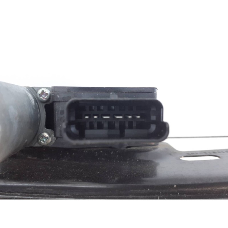 Recambio de elevalunas delantero izquierdo para nissan qashqai (j11) acenta referencia OEM IAM C21970100  E2-A4-5-2