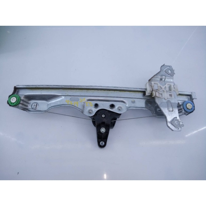 Recambio de elevalunas trasero derecho para nissan qashqai (j11) acenta referencia OEM IAM 827004EA0A  E2-A4-15-1