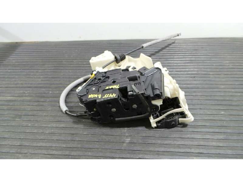 Recambio de cerradura puerta delantera derecha para volkswagen tiguan (5n1) +motion referencia OEM IAM 5N1837016C  E1-B6-36-4