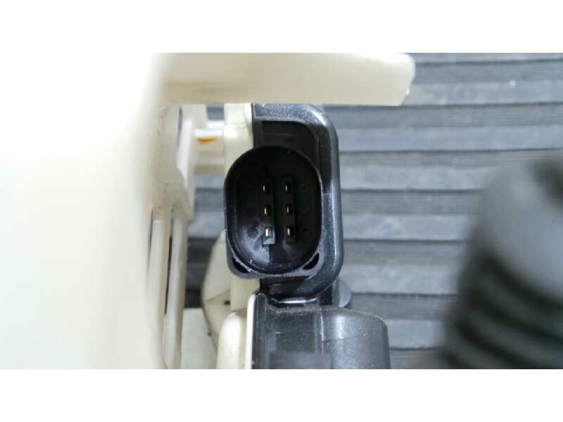 Recambio de cerradura puerta delantera derecha para volkswagen tiguan (5n1) +motion referencia OEM IAM 5N1837016C  E1-B6-36-4