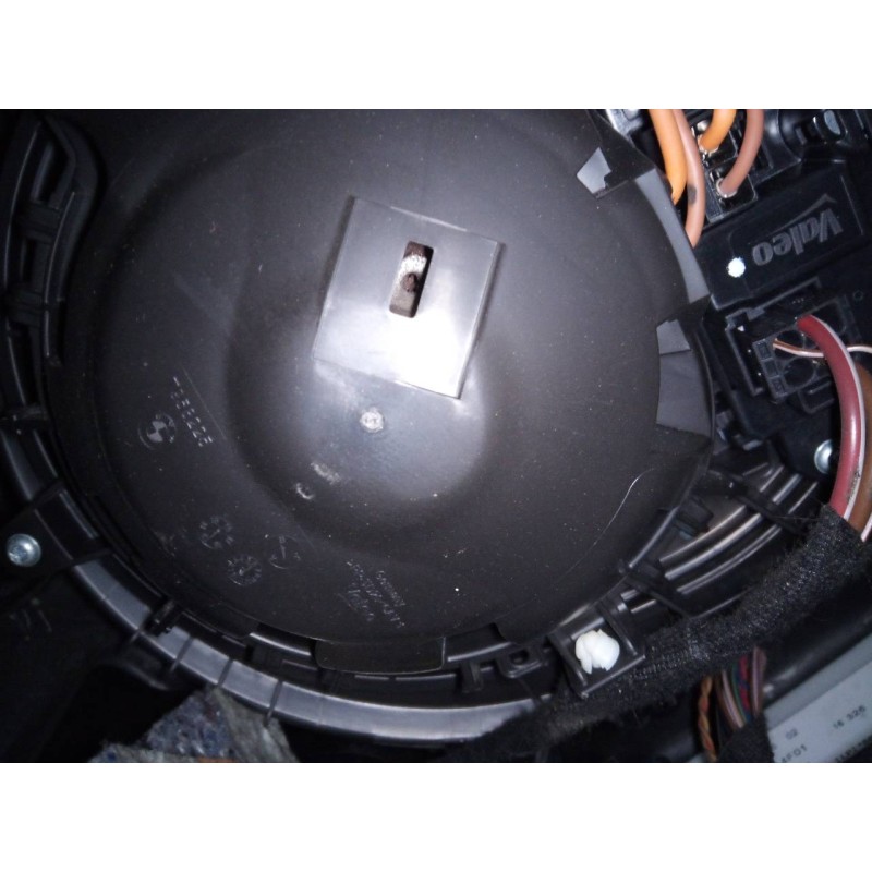 Recambio de ventilador calefaccion para bmw serie 3 lim. (f30) 320d referencia OEM IAM 858225  