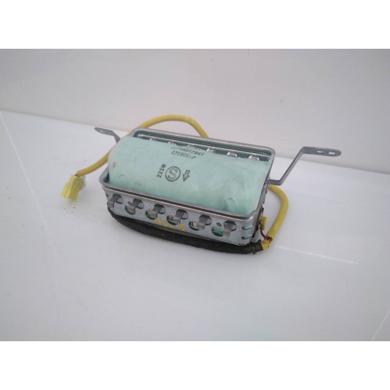 Recambio de airbag delantero derecho para toyota avensis wagon (t25) 2.0 d-4d executive referencia OEM IAM 7397005070 4003701 E2