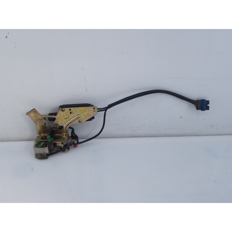 Recambio de cerradura puerta trasera derecha para » otros... mahindra goa referencia OEM IAM   E3-B6-56-1