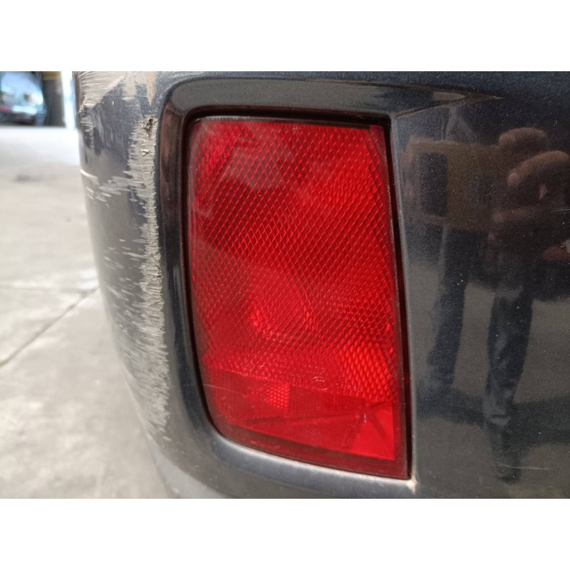 Recambio de piloto trasero izquierdo de paragolpes para subaru legacy kombi/outback b14 outback executive referencia OEM IAM   