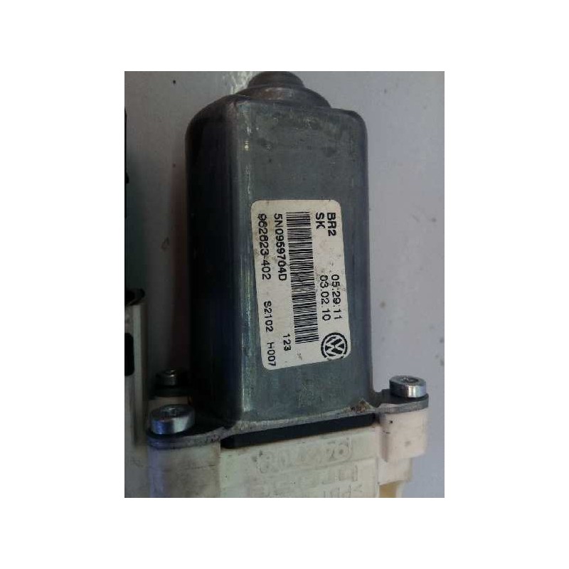 Recambio de motor elevalunas trasero derecho para volkswagen tiguan (5n1) +motion referencia OEM IAM 5N0959704D 962623402 E1-B6-