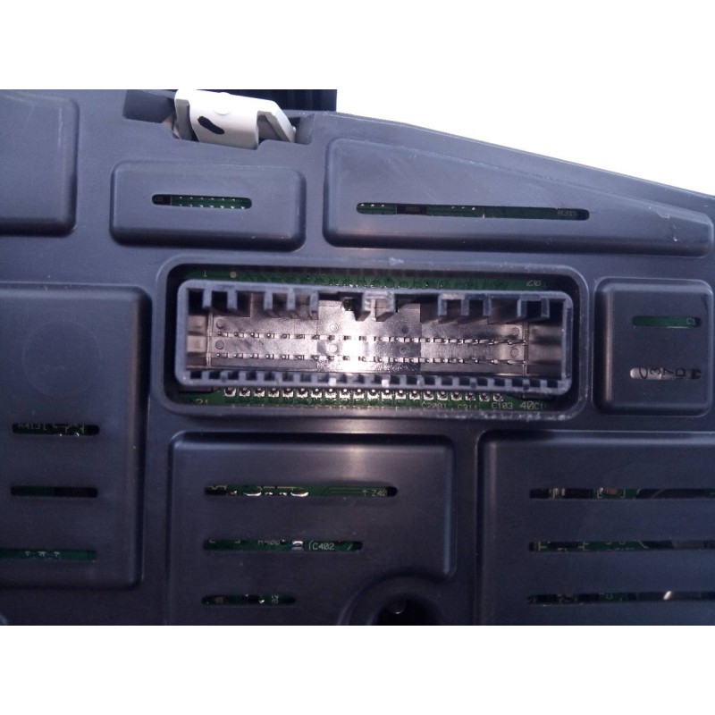 Recambio de cuadro instrumentos para hyundai i10 tecno referencia OEM IAM 10A855A  E3-A3-35-4