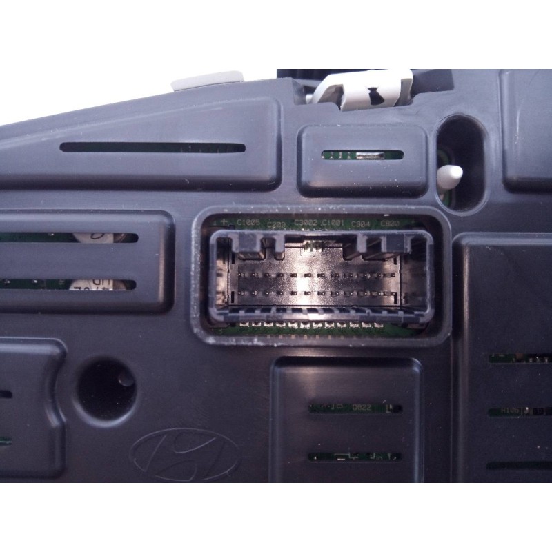 Recambio de cuadro instrumentos para hyundai i10 tecno referencia OEM IAM 10A855A  E3-A3-35-4