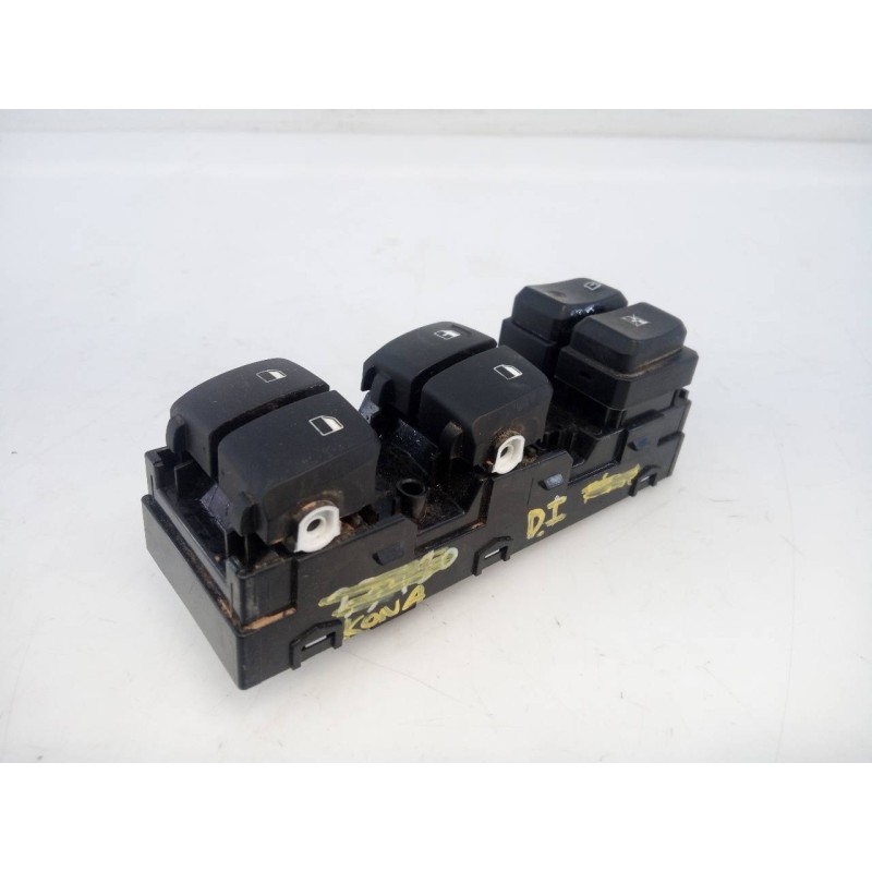 Recambio de mando elevalunas delantero izquierdo para hyundai kona referencia OEM IAM 93570J9000  E3-A3-34-2