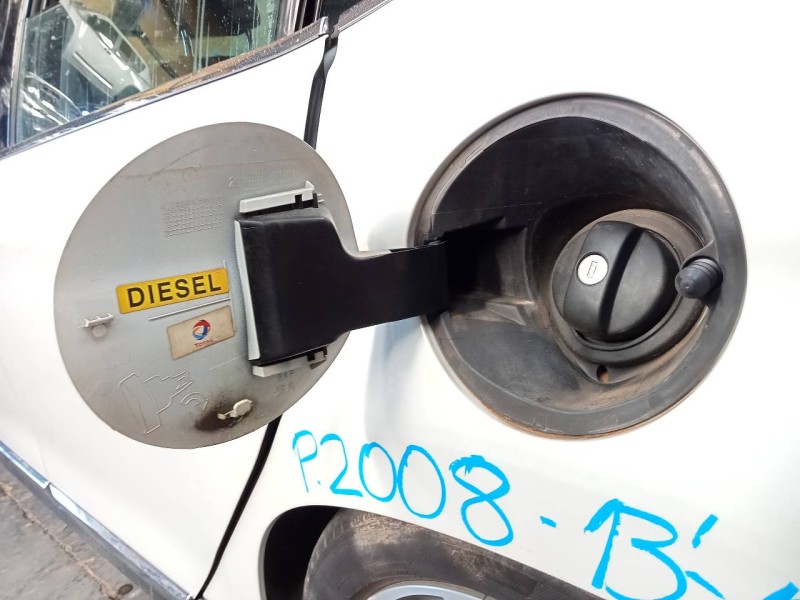Recambio de tapa exterior combustible para peugeot 2008 (--.2013) allure referencia OEM IAM   