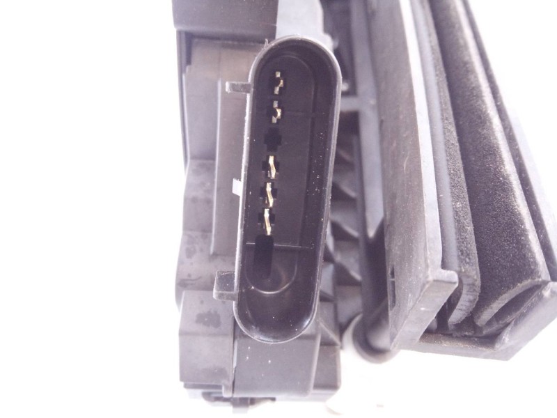 Recambio de cerradura puerta delantera izquierda para ford tourneo courier (c4a) trend referencia OEM IAM 921755107  E2-B3-61-1