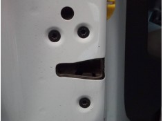 CERRADURA PUERTA TRASERA IZQUIERDA 