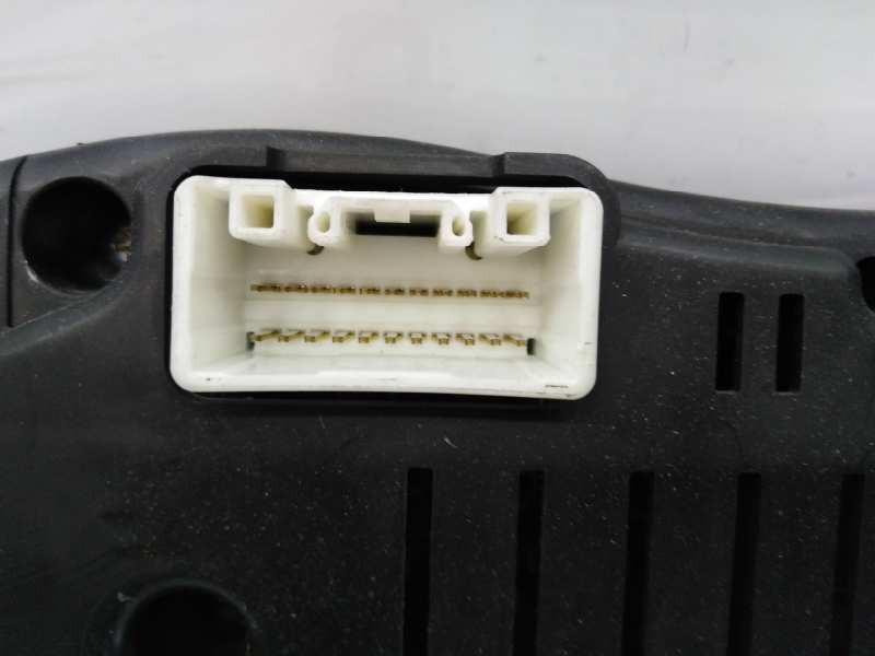 Recambio de cuadro instrumentos para toyota avensis wagon (t25) 2.0 d-4d executive referencia OEM IAM 8380005C00 MB2574305294 E3