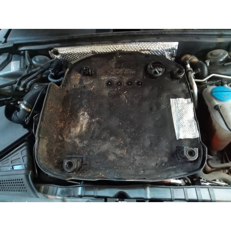 Recambio de tapa motor para audi a5 sportback (8t) sportback referencia OEM IAM   