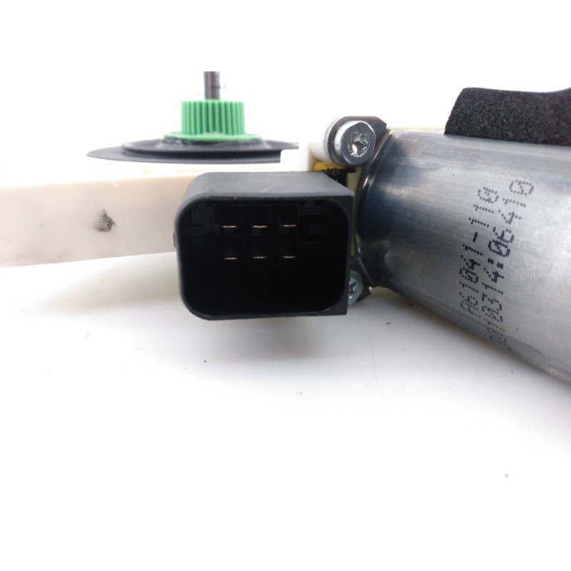 Recambio de motor elevalunas delantero izquierdo para mercedes-benz clase cla (w117) cla 220 cdi (117.303) referencia OEM IAM A5