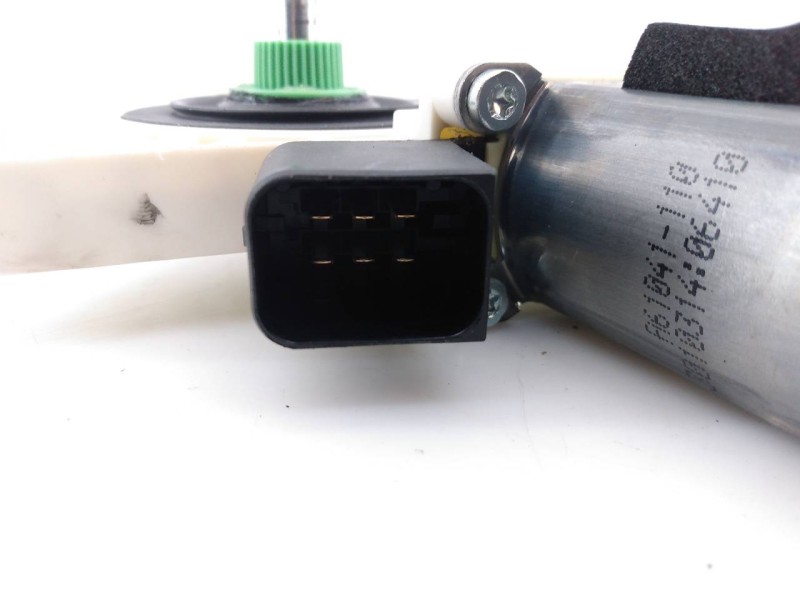 Recambio de motor elevalunas delantero izquierdo para mercedes-benz clase cla (w117) cla 220 cdi (117.303) referencia OEM IAM A5