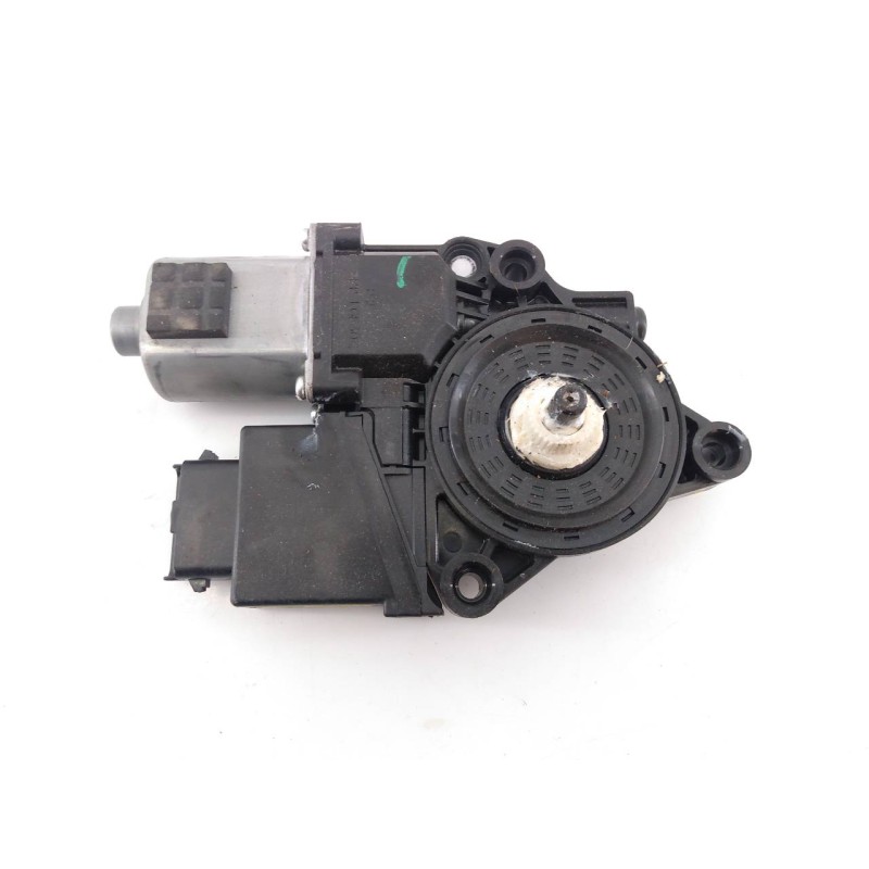 Recambio de motor elevalunas delantero derecho para kia sportage drive 2wd referencia OEM IAM 82460F1020  E2-B5-20-1