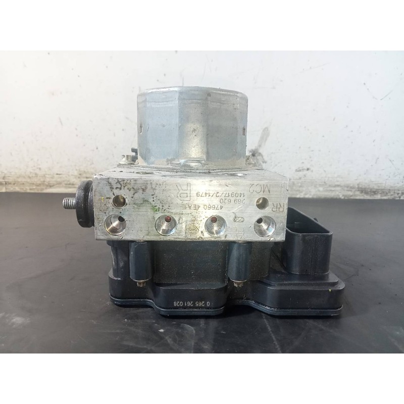 Recambio de abs para nissan qashqai (j11) visia referencia OEM IAM 4766041EA1E  P3-A8-2-3