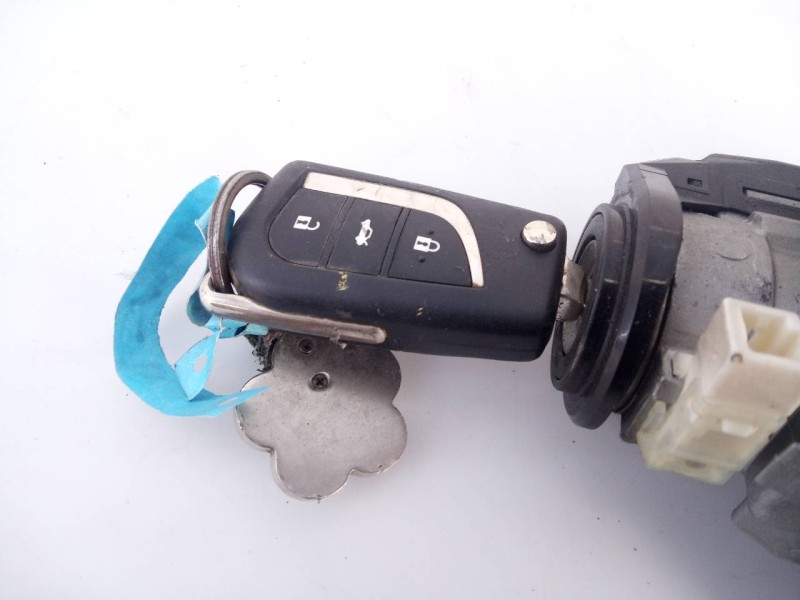 Recambio de antirrobo para toyota avensis (t27) advance referencia OEM IAM   E3-B2-14-3