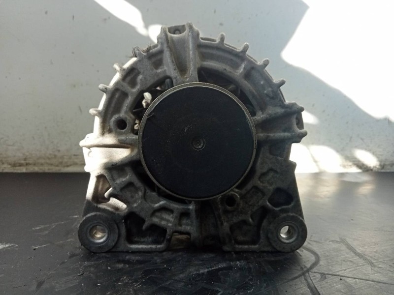 Recambio de alternador para nissan qashqai (j11) visia referencia OEM IAM 231004EA0A  9827171980