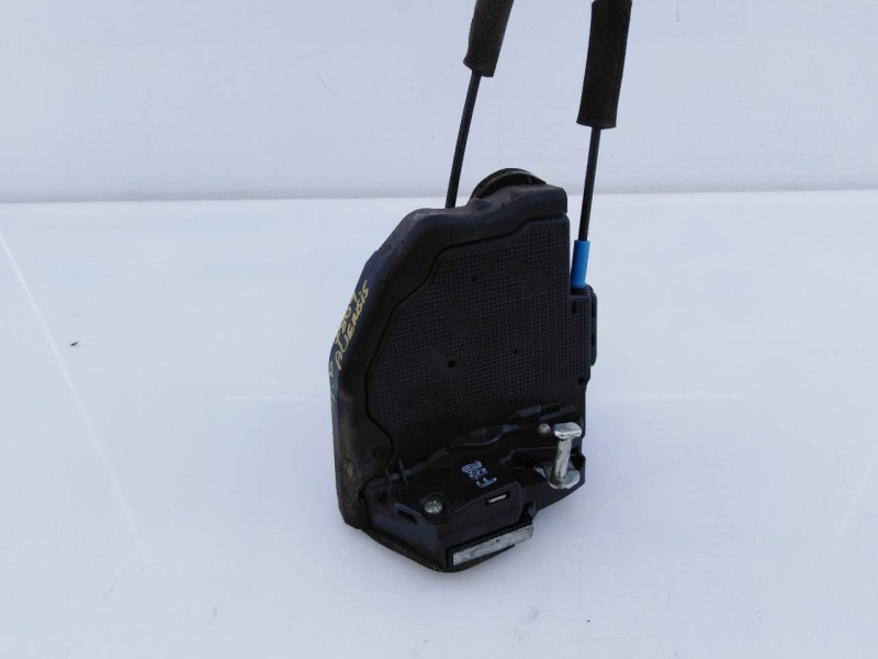 Recambio de cerradura puerta trasera derecha para toyota avensis (t27) advance referencia OEM IAM   E2-B4-10-2