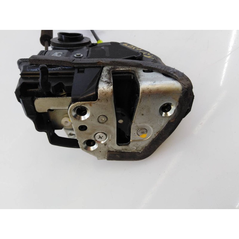 Recambio de cerradura puerta trasera derecha para toyota avensis (t27) advance referencia OEM IAM   E2-B4-10-2