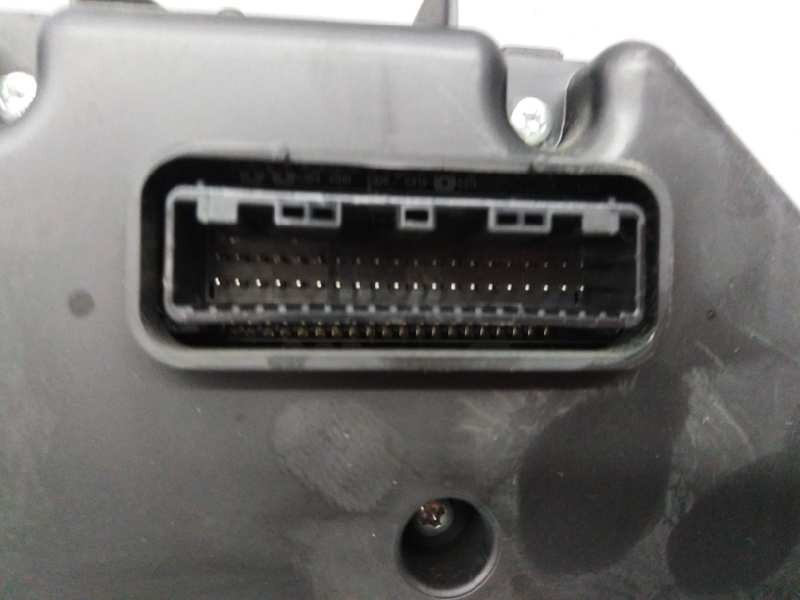 Recambio de cuadro instrumentos para toyota avensis (t27) advance referencia OEM IAM 8380005L71 MB2574700954 E3-B2-20-2