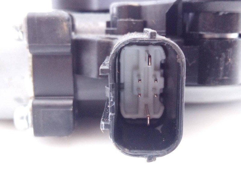 Recambio de elevalunas trasero derecho para honda cr-v executive 4x4 referencia OEM IAM A048CM012350  E2-A2-48-1