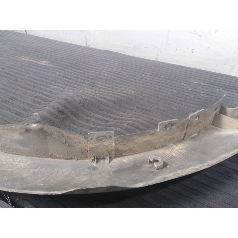 Recambio de aletin delantero izquierdo para nissan terrano/terrano.ii (r20) referencia OEM IAM   P2-B3-29